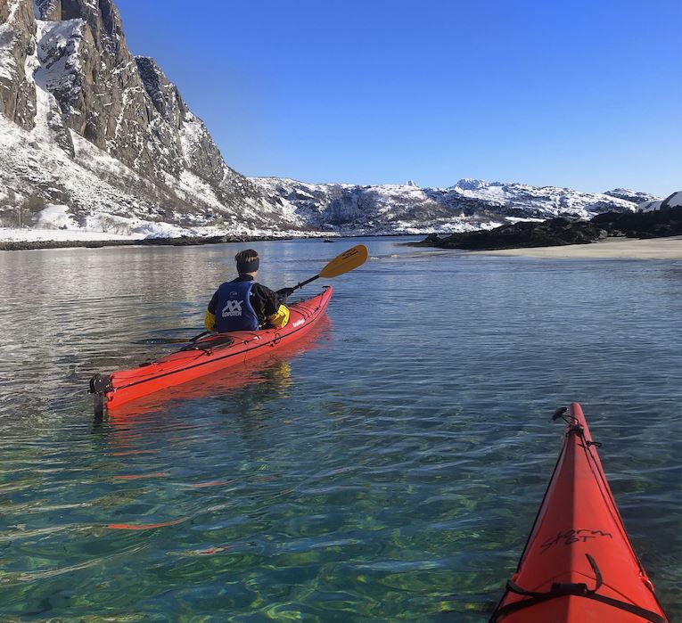 Winter kayaking - XXLofoten - Visit Lofoten