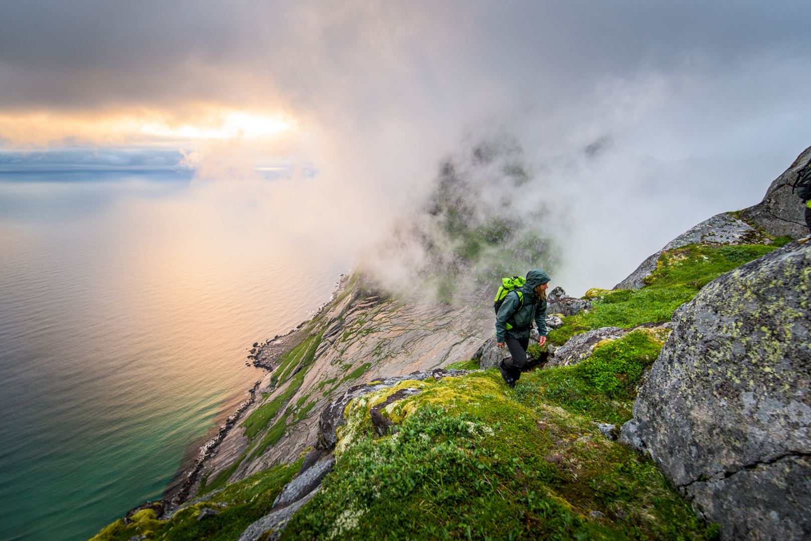 Climbing in Lofoten - Visit Lofoten